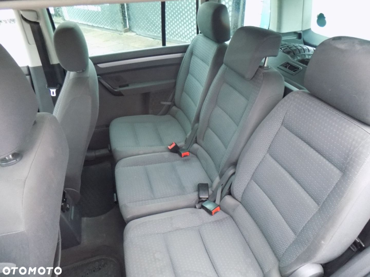 Volkswagen Touran - 8