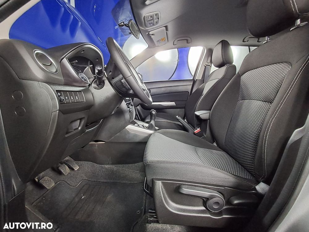 Suzuki Vitara - 11