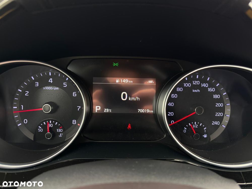 Kia XCeed - 19