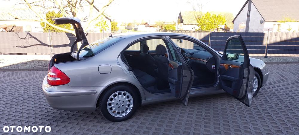Mercedes-Benz Klasa E - 31