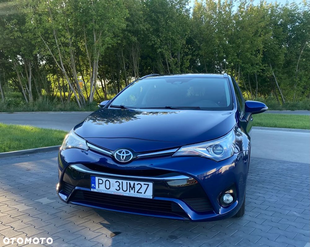 Toyota Avensis 2.0 D-4D Premium - 12