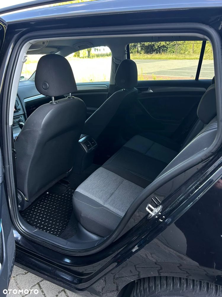 Volkswagen Golf Variant - 8