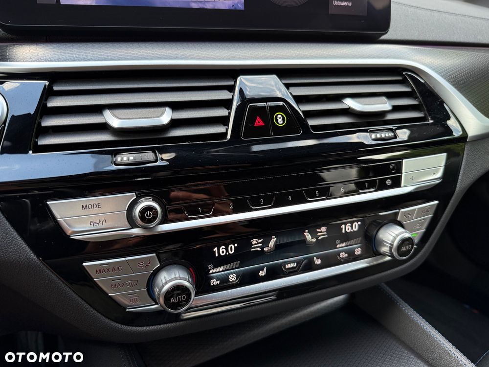 BMW Seria 5 530d M Sport Edition - 24