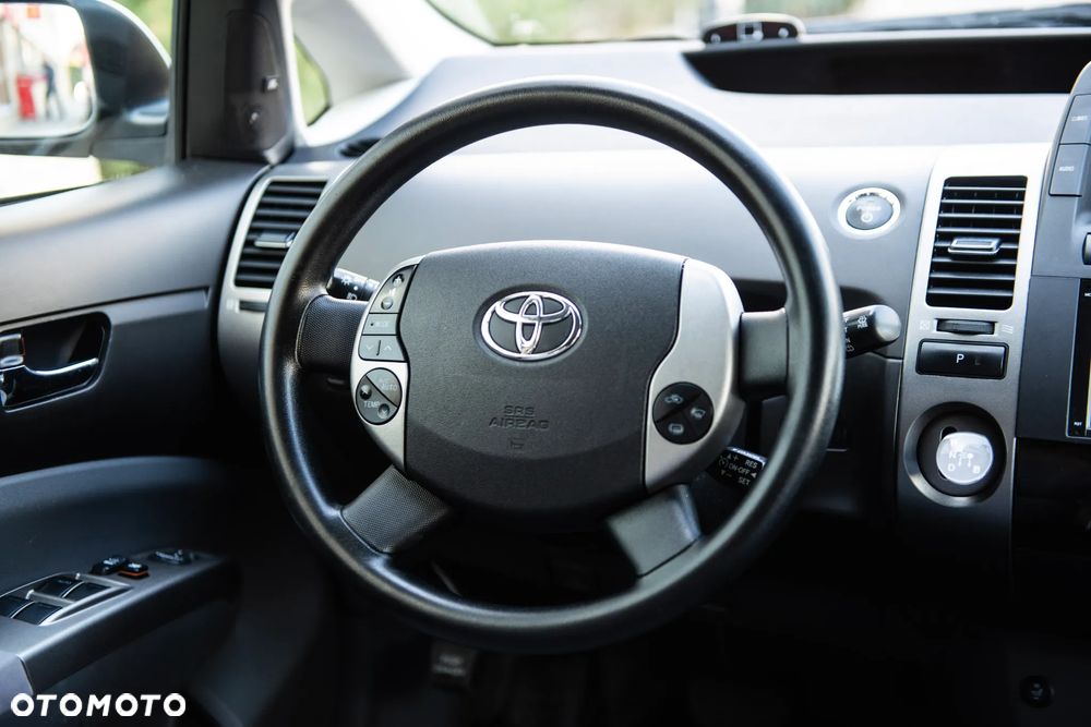 Toyota Prius 1.5 VVT-i Prestige - 28