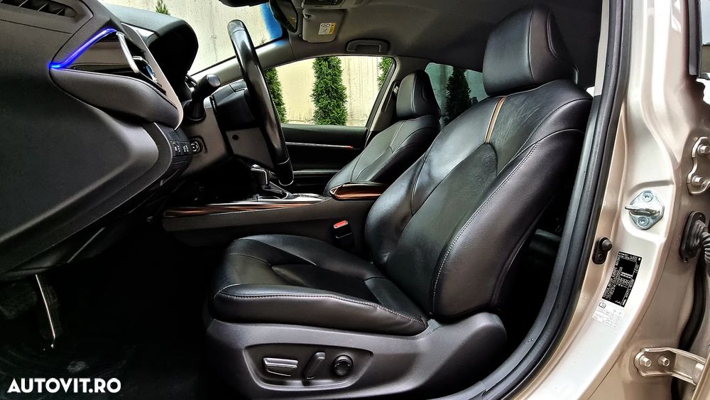 Toyota Camry 2.5 Hybrid Business - 7