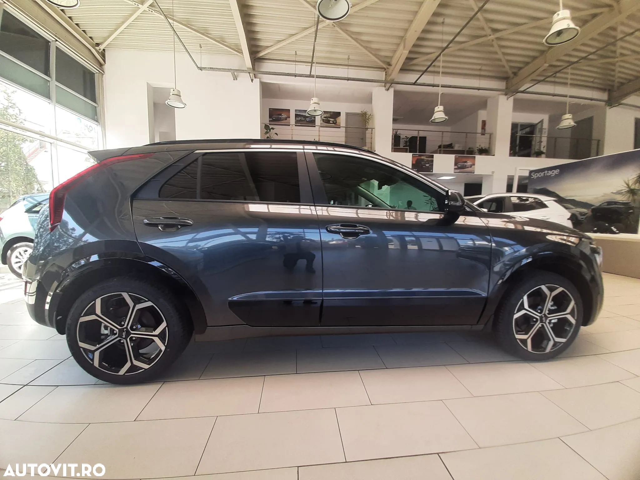 Kia Niro 1.6 GDI HEV 2WD OPF Aut. Spirit - 8