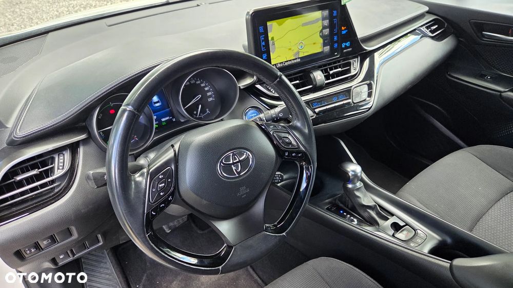 Toyota C-HR Business-Edition - 13