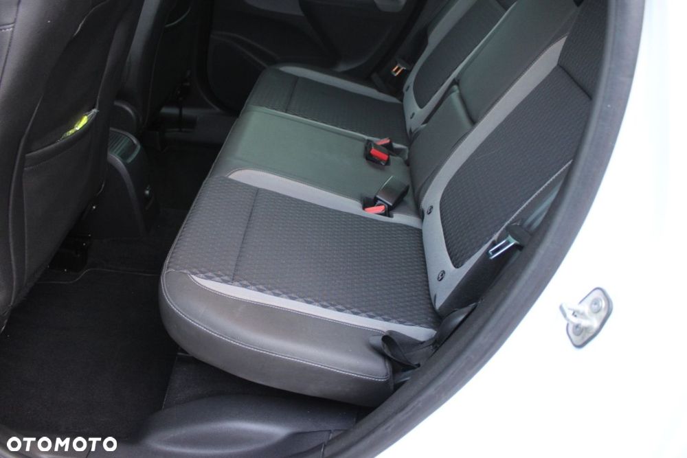 Opel Crossland X - 26