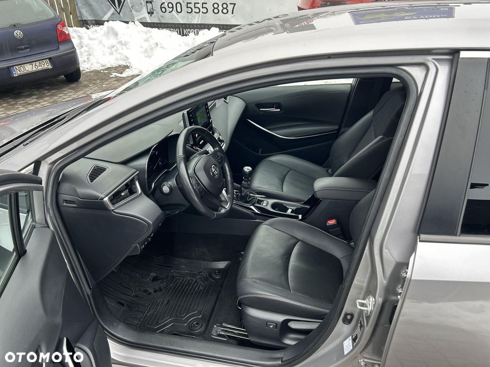 Toyota Corolla 1.6 Executive - 13