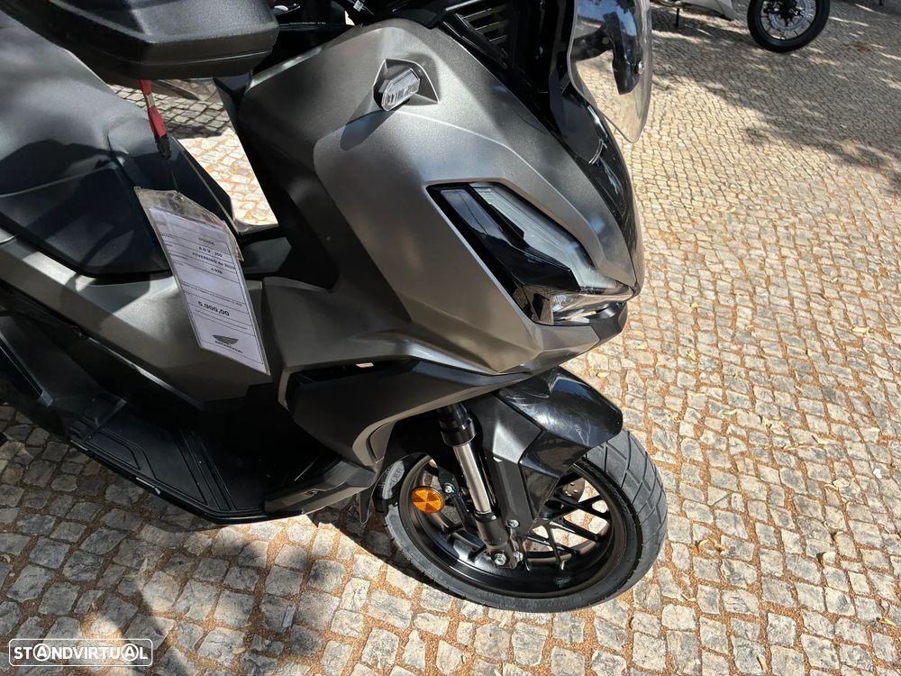 Honda ADV 350 IA - 7