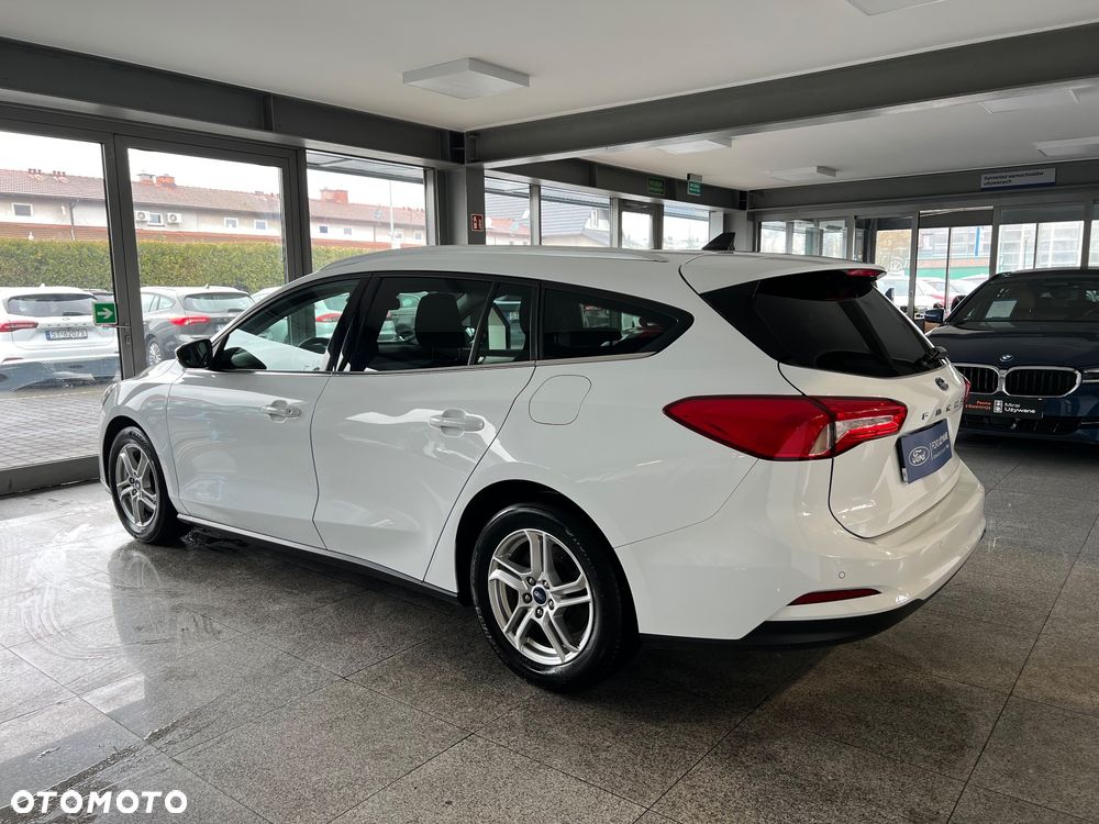 Ford Focus 1.0 EcoBoost Connected - 11