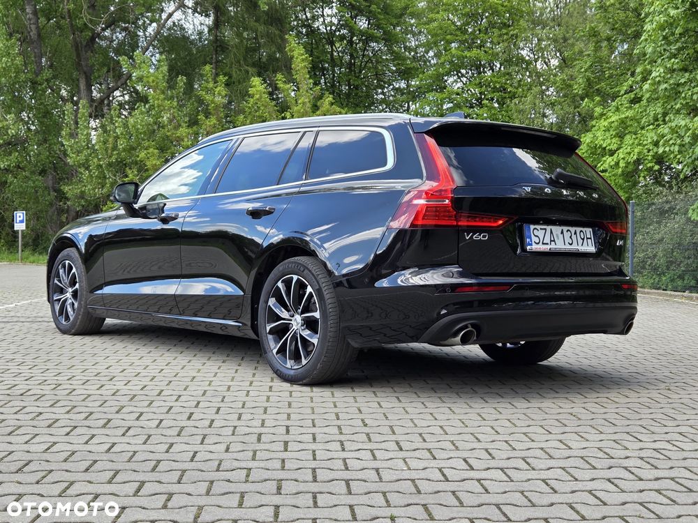Volvo V60 D4 Geartronic Momentum - 24