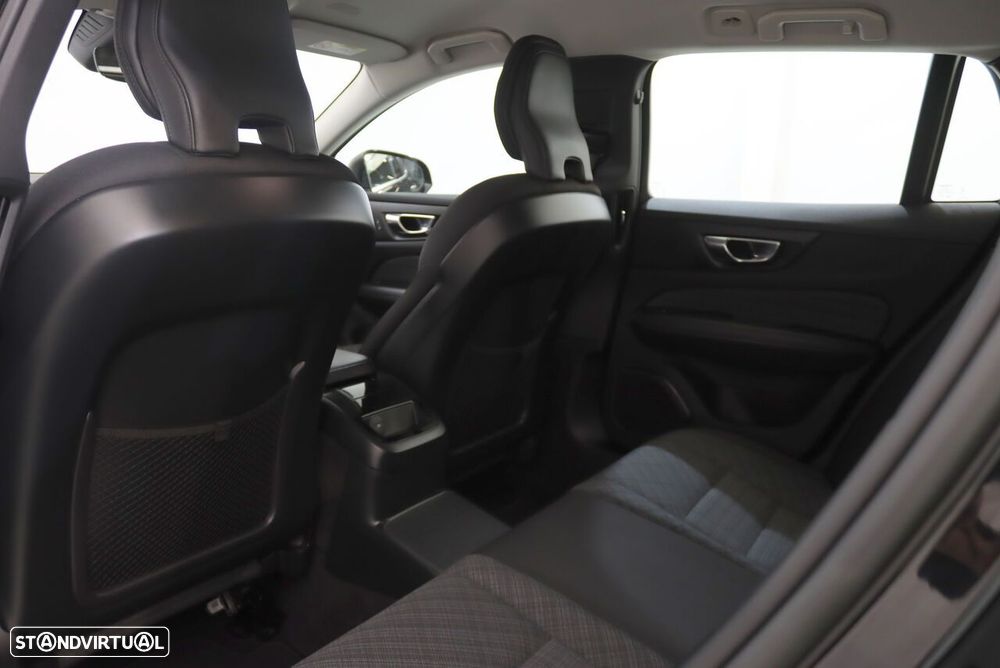 Volvo V60 2.0 T6 AWD TE Core - 10