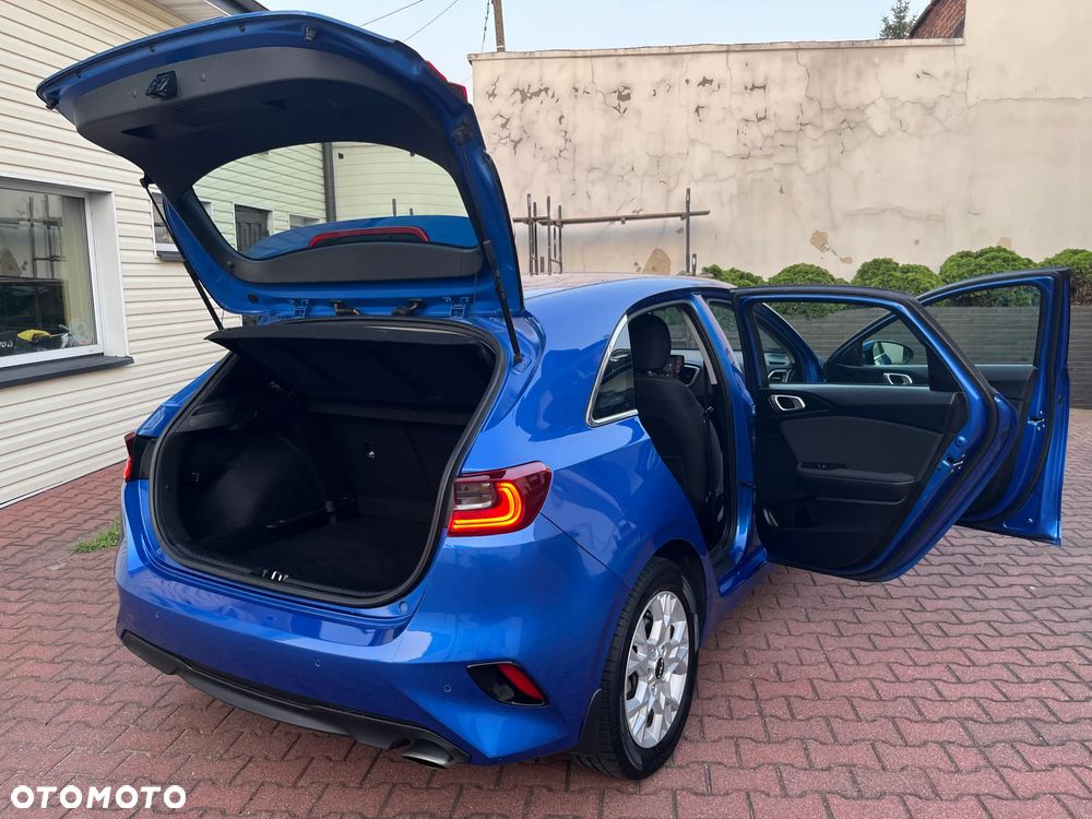 Kia Ceed 1.5 T-GDI M - 29