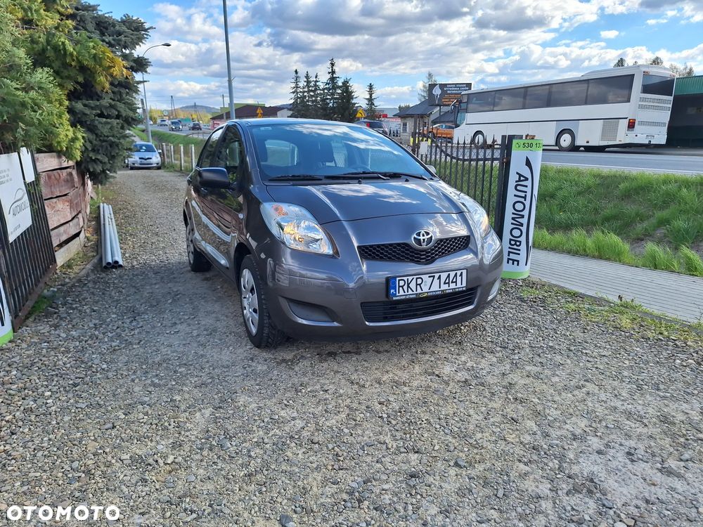 Toyota Yaris 1.0 VVT-i Life - 11