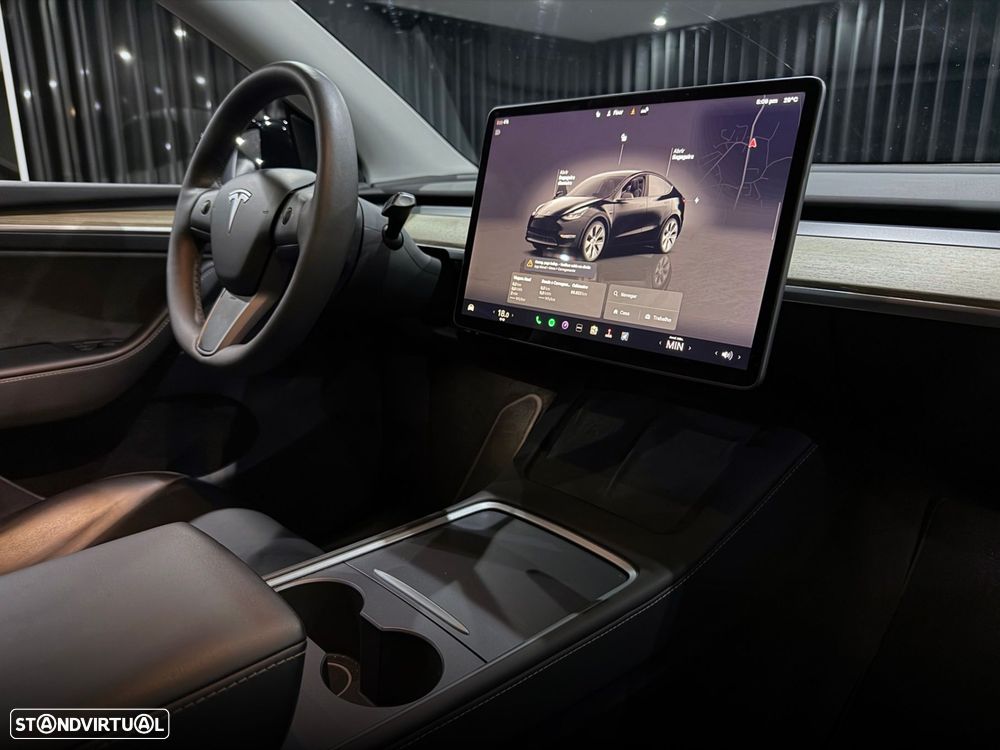 Tesla Model Y Standard - 31