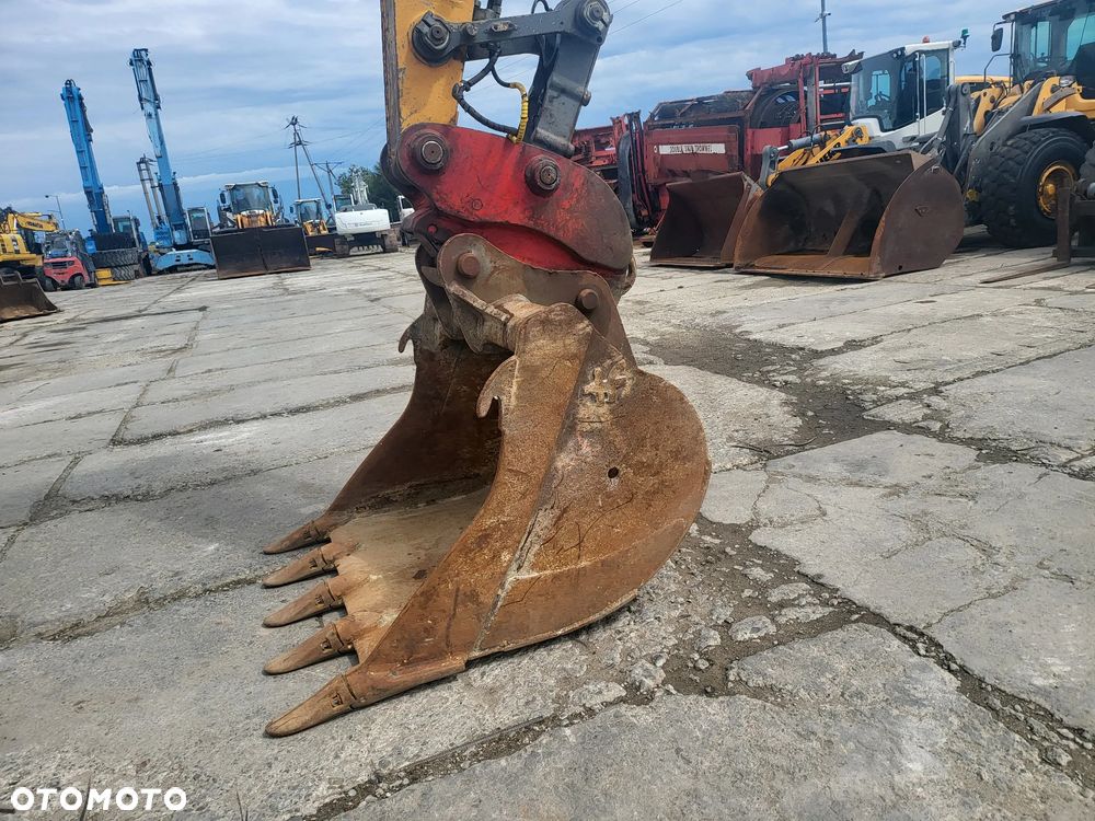 Liebherr R926 Compact - 12