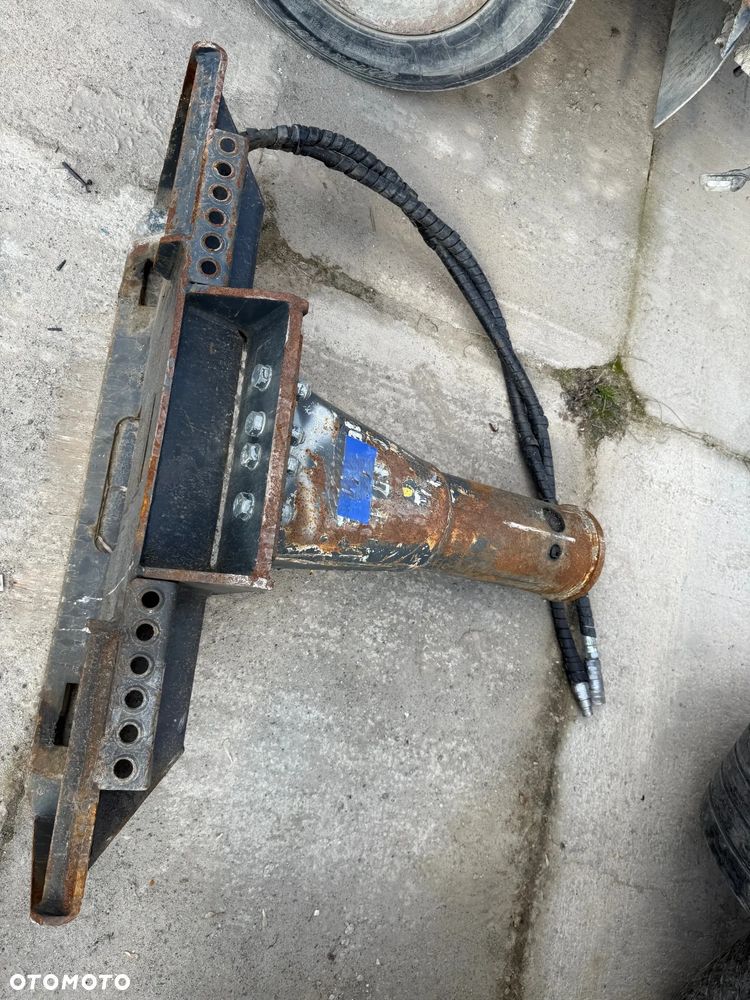 Bobcat S300 / 3801 kg / 2008r / - 21