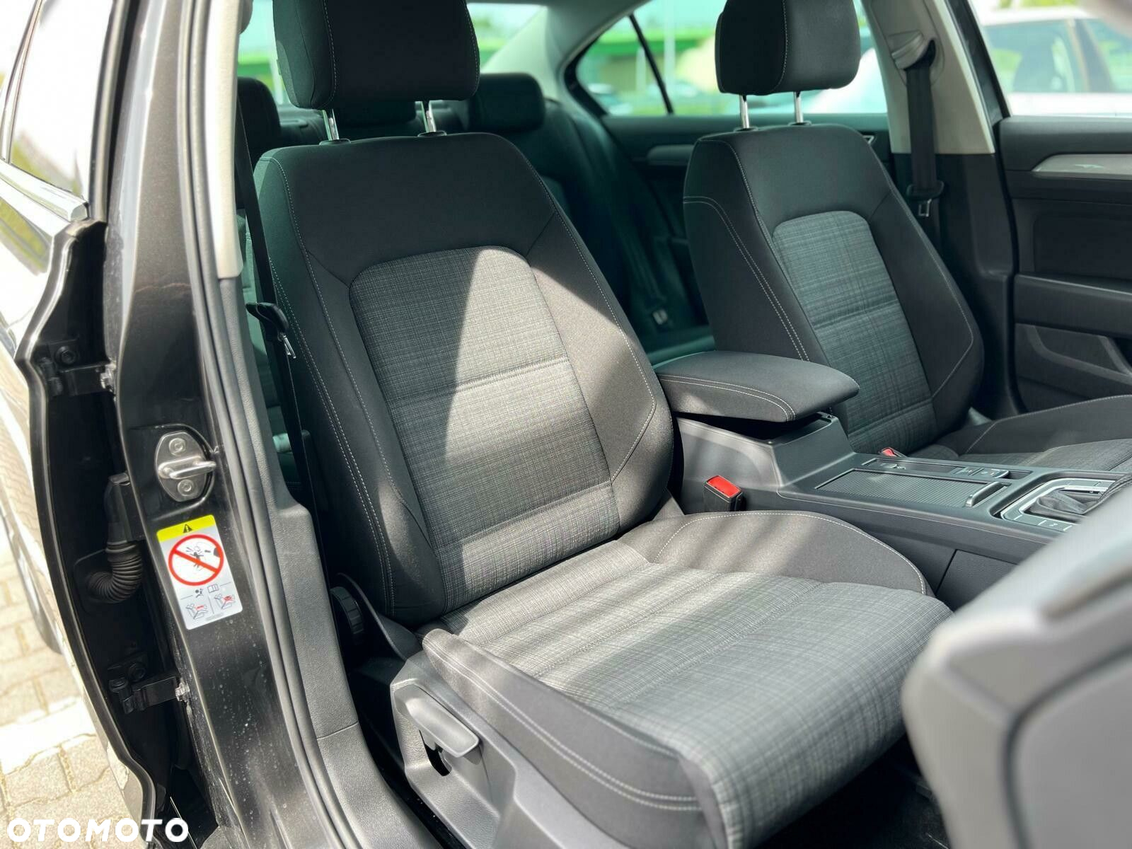 Volkswagen Passat 2.0 TDI EVO Business DSG - 18
