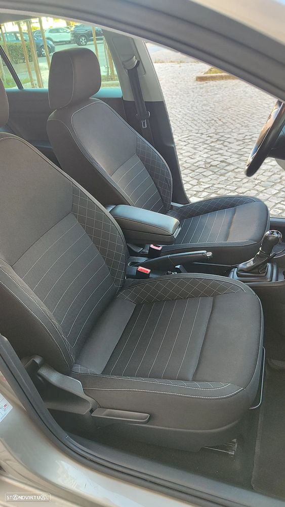 Skoda Rapid Spaceback - 9