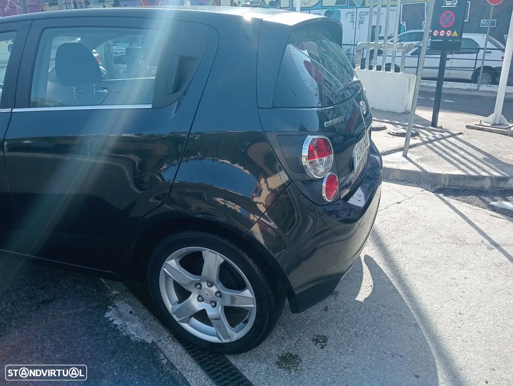 Chevrolet Aveo 1.3 VCDi LTZ - 13