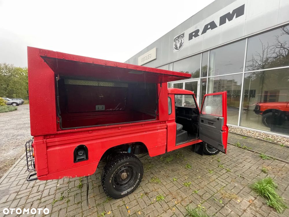 Land Rover Defender - 20
