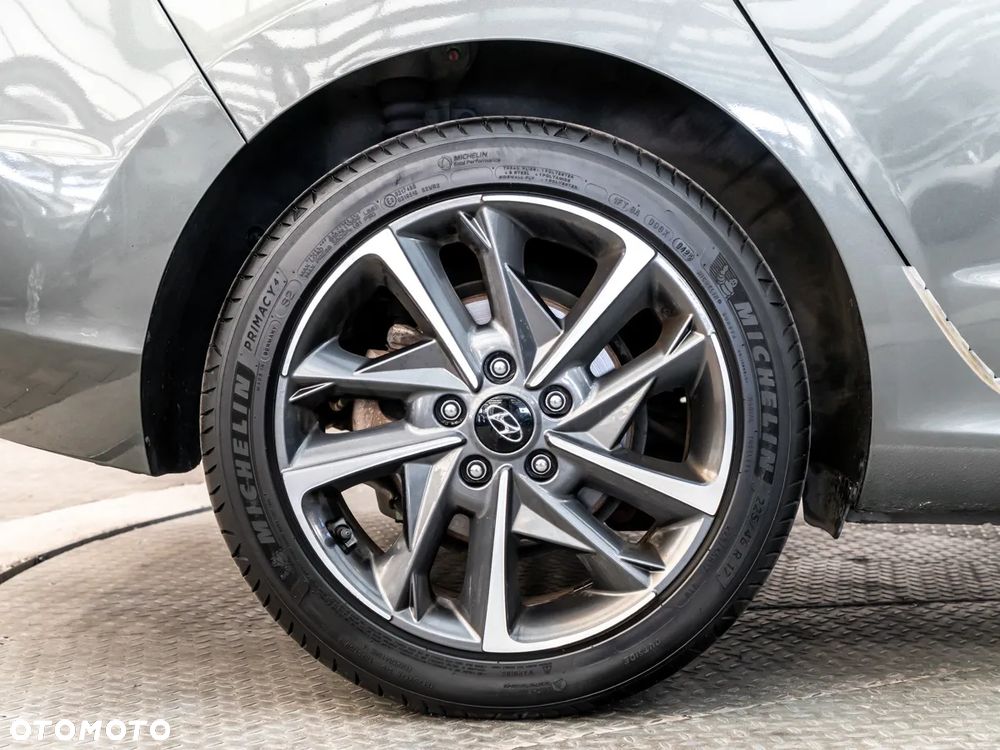 Hyundai i30 1.5 T-GDI 48V Smart DCT - 13