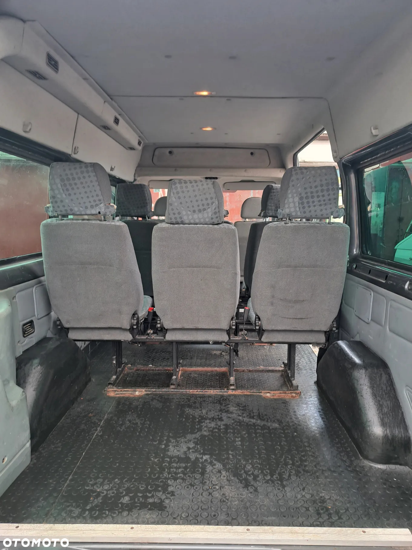 Ford Transit - 12