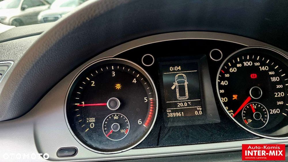 Volkswagen Passat - 24