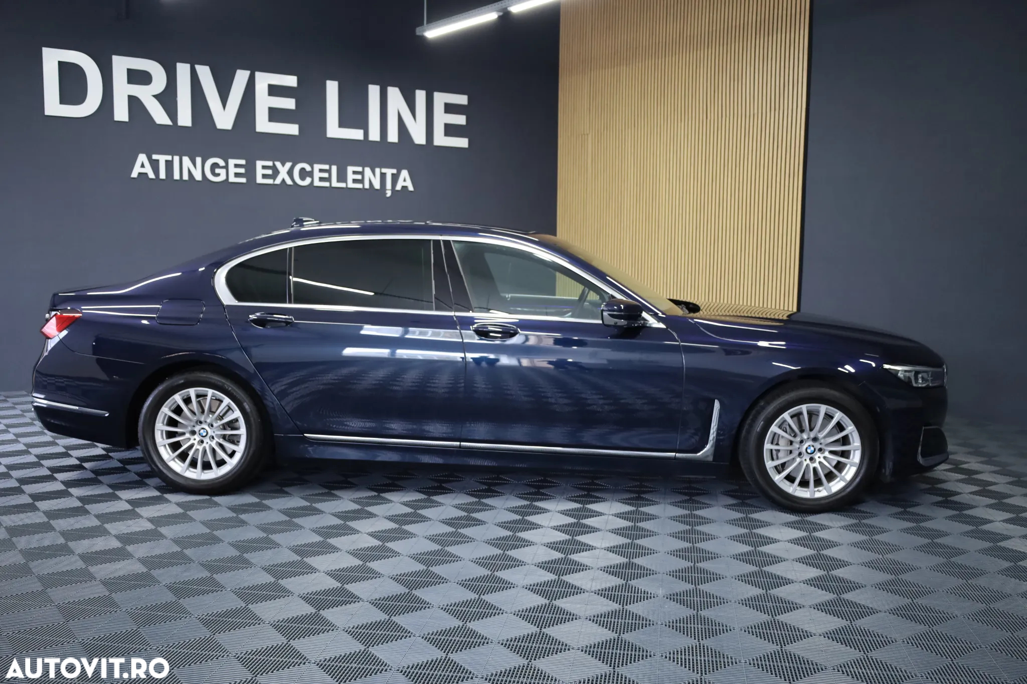 BMW Seria 7 740Li xDrive - 5