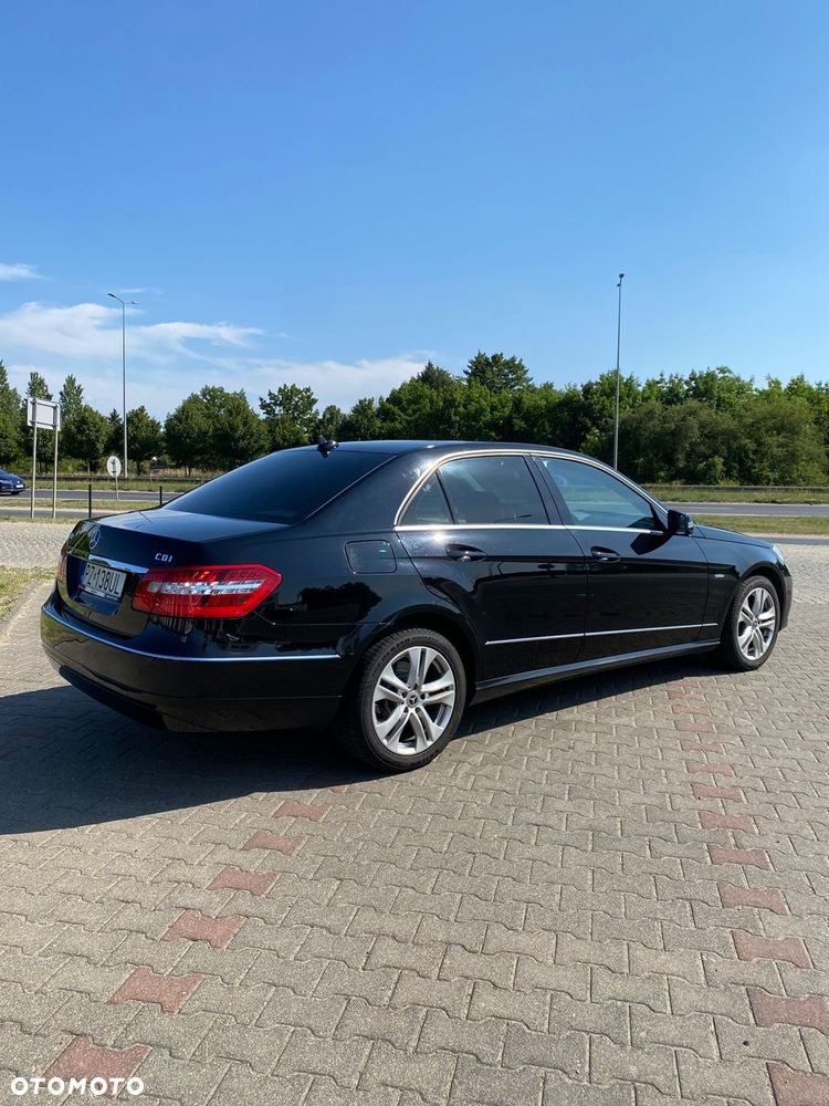 Mercedes-Benz Klasa E 220 CDI BlueEff Avantgarde - 10