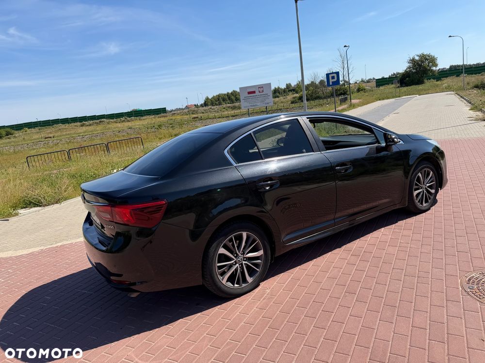 Toyota Avensis 2.0 D-4D Premium - 7
