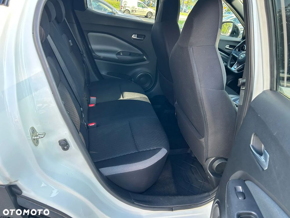 Nissan Juke 1.0 DIG-T N-Connecta - 19