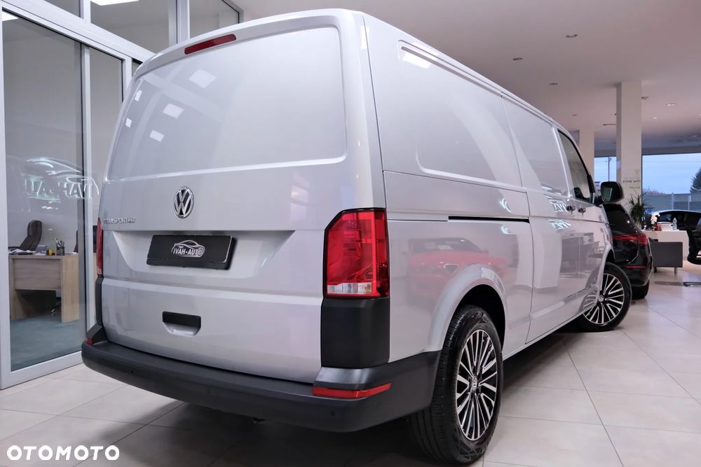 Volkswagen Transporter - 18
