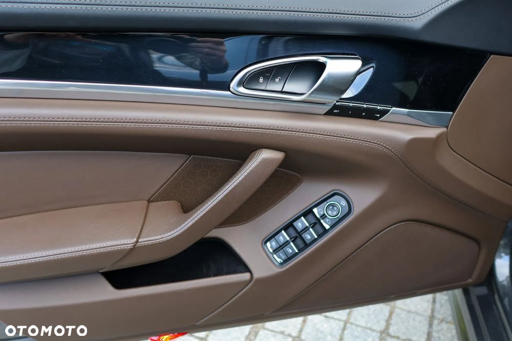 Porsche Panamera Diesel - 16