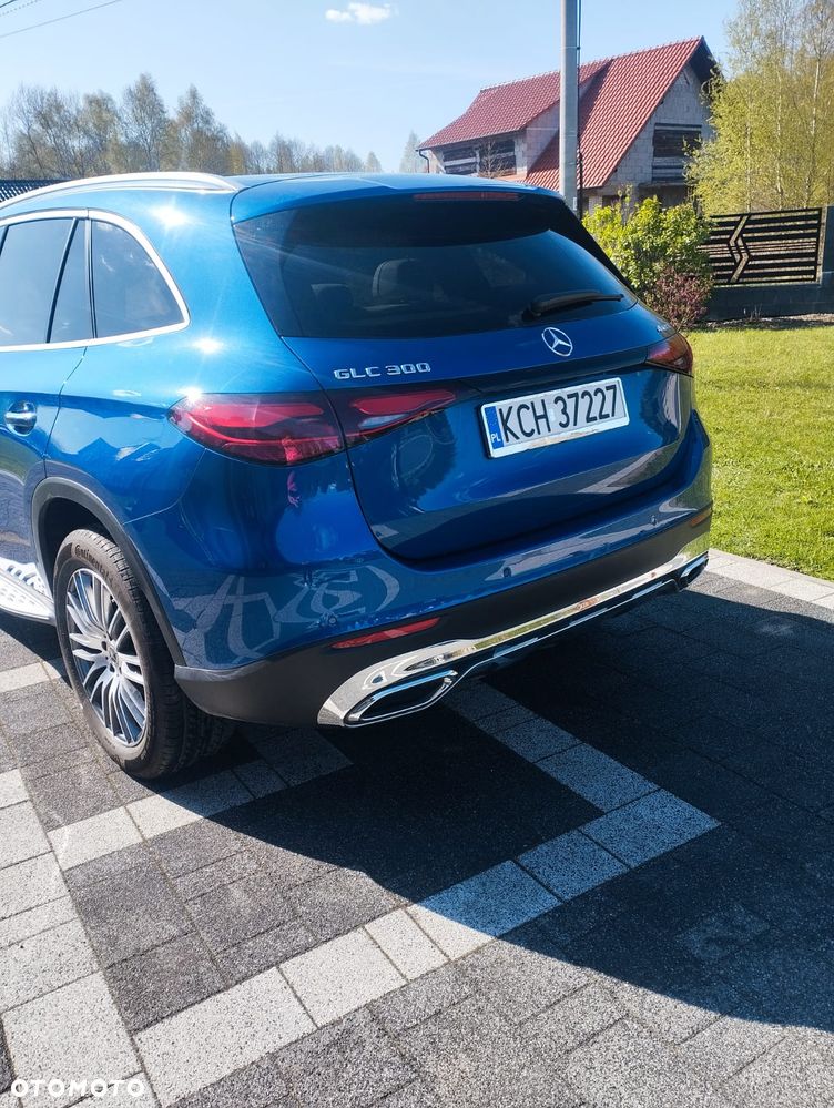 Mercedes-Benz GLC 300 4Matic 9G-TRONIC Avantgarde Advanced - 5
