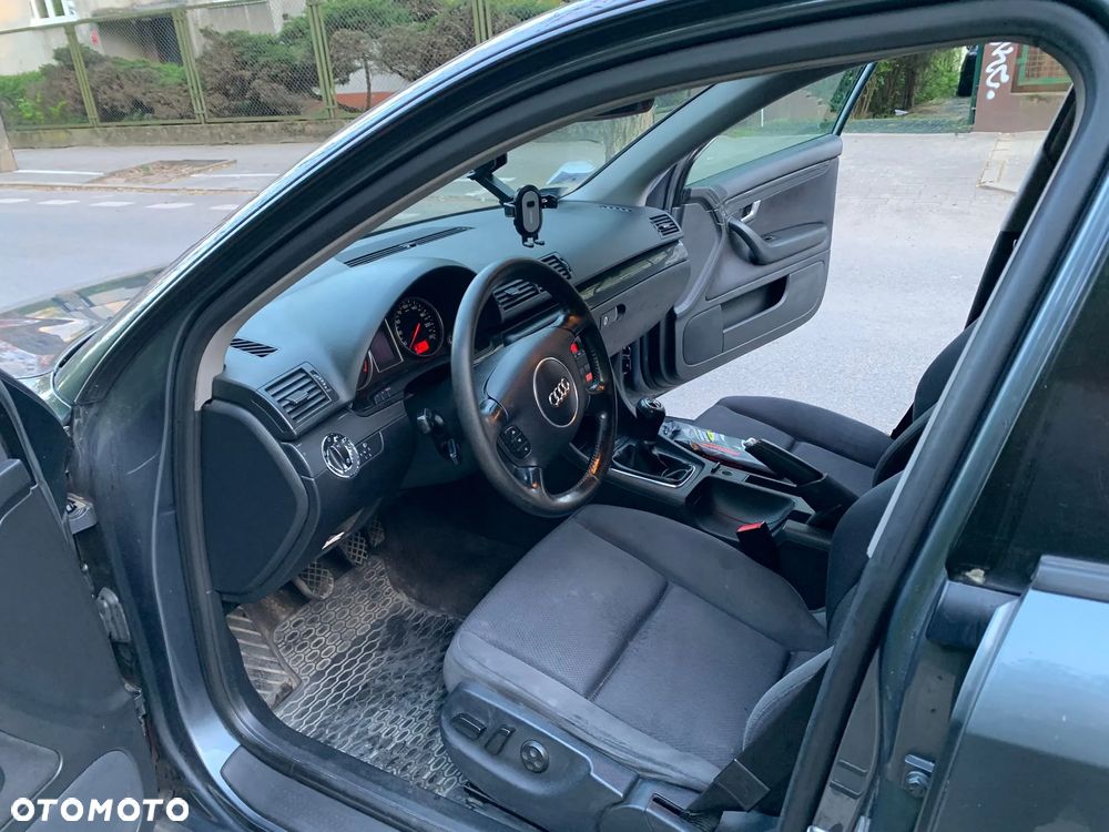 Audi A4 Avant 1.8 - 4