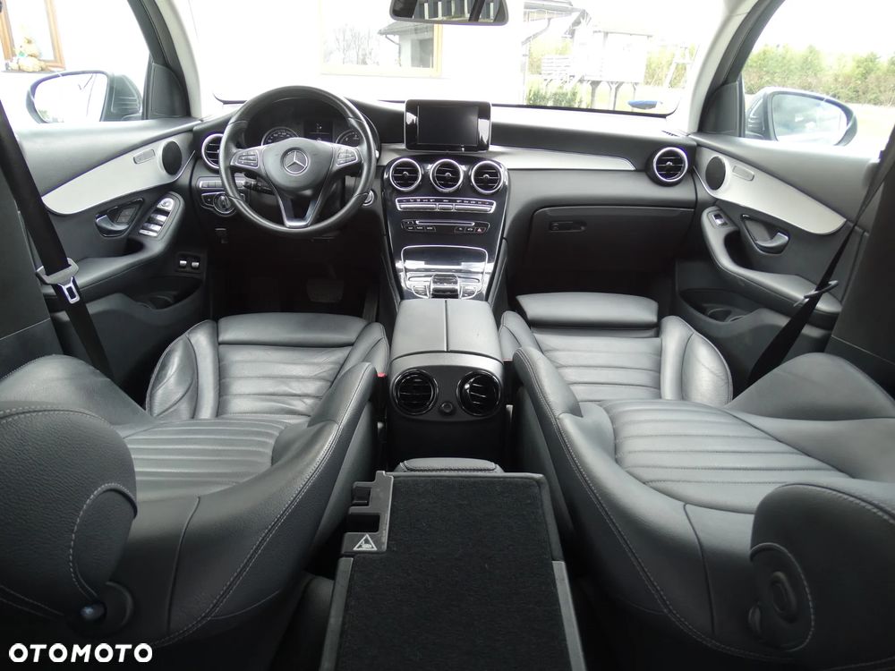 Mercedes-Benz GLC - 13