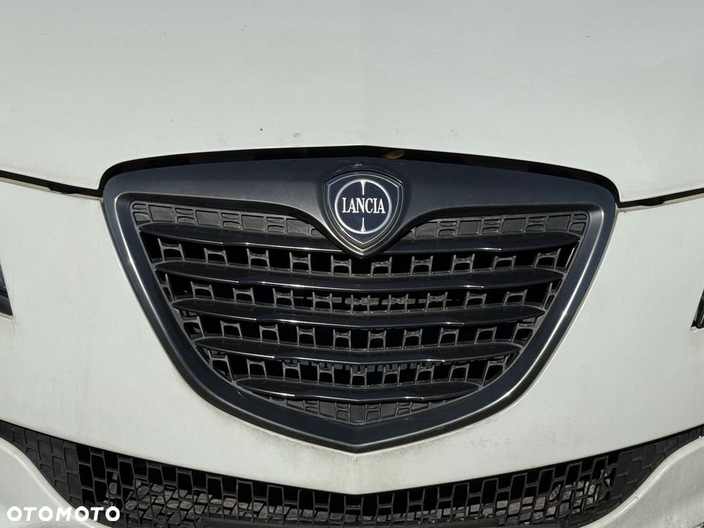 GRILL LANCIA DELTA III - 1