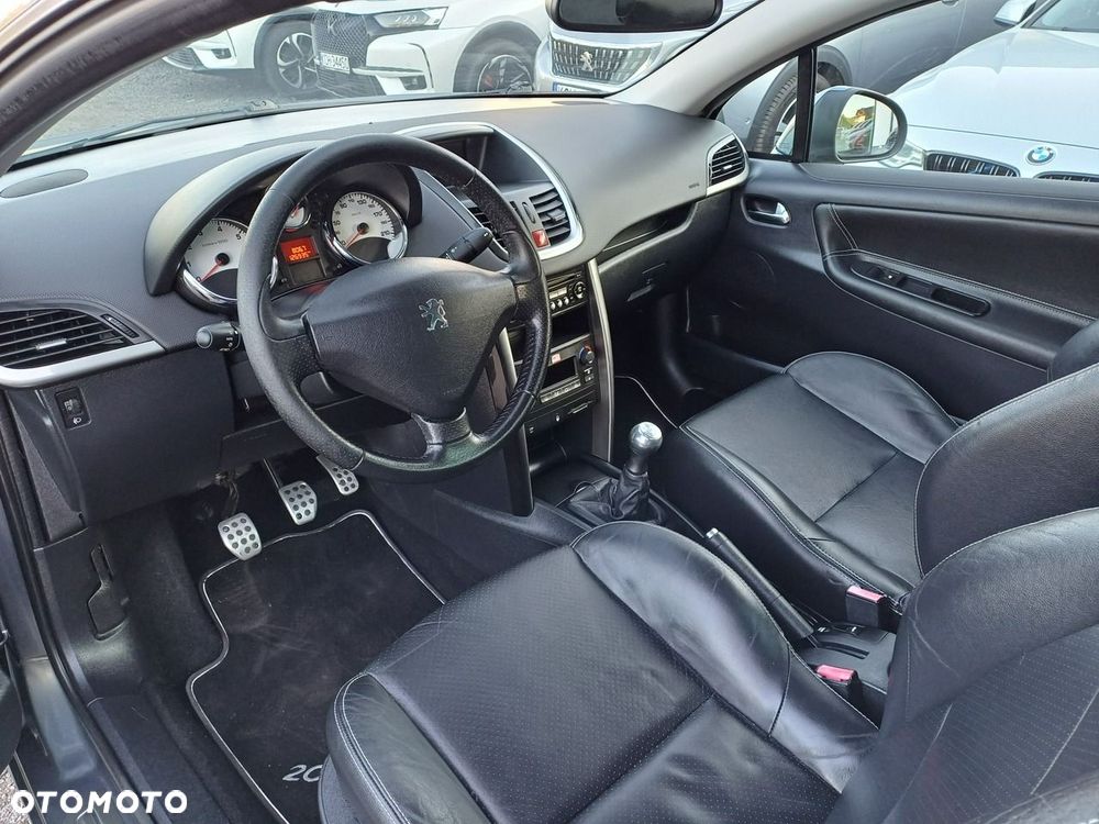 Peugeot 207 CC - 16