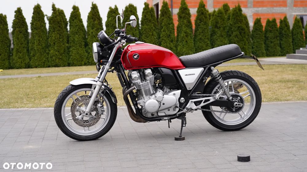 Honda CB - 3