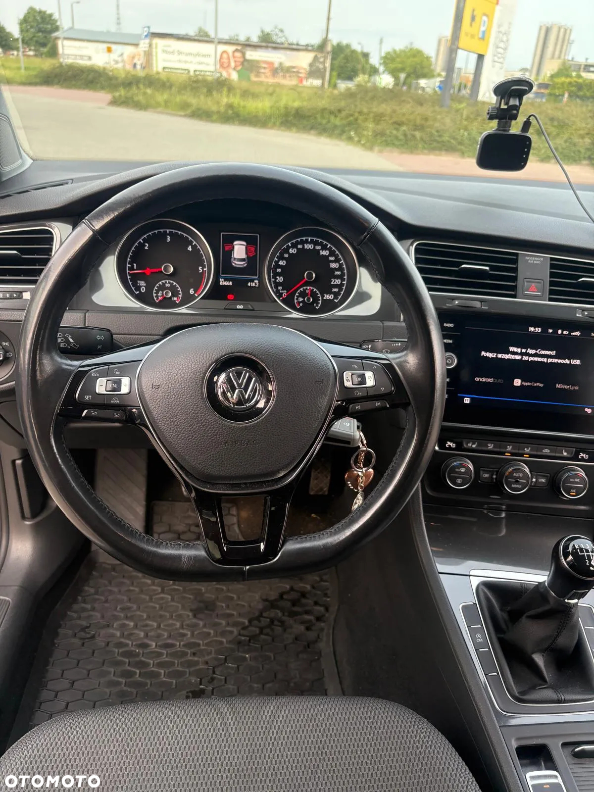 Volkswagen Golf VII 1.6 TDI BMT Comfortline - 9