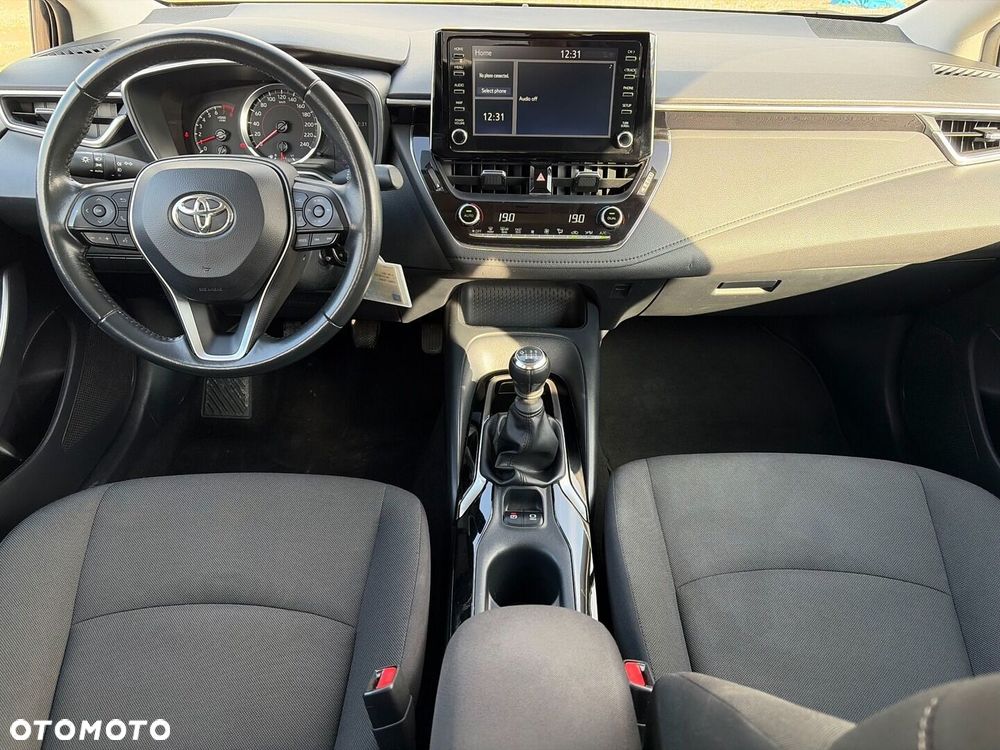 Toyota Corolla - 12