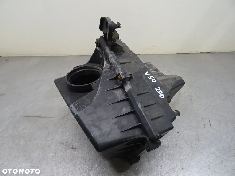 VOLVO V50 2.0TDCI KOMBI OBUDOWA FILTRA POWIETRZA - 1