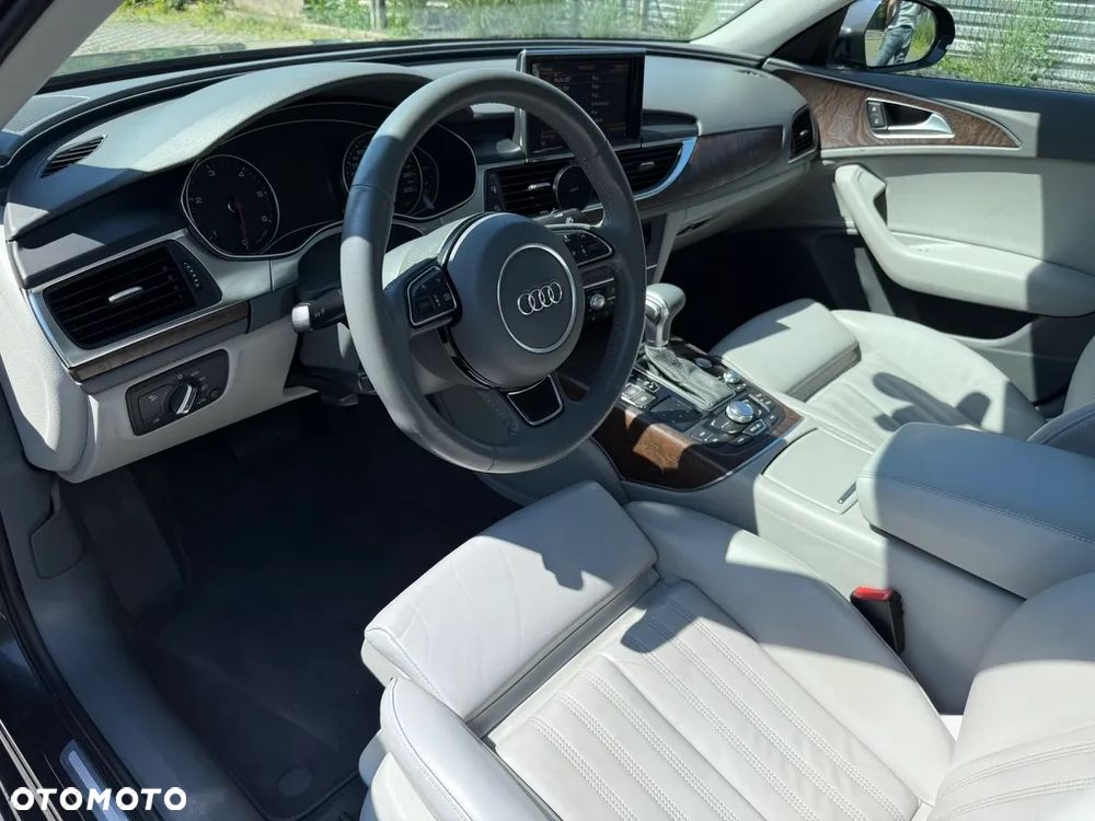 Audi A6 - 6