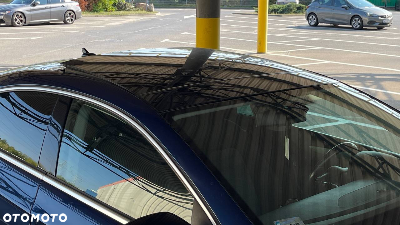 Volkswagen Passat - 8
