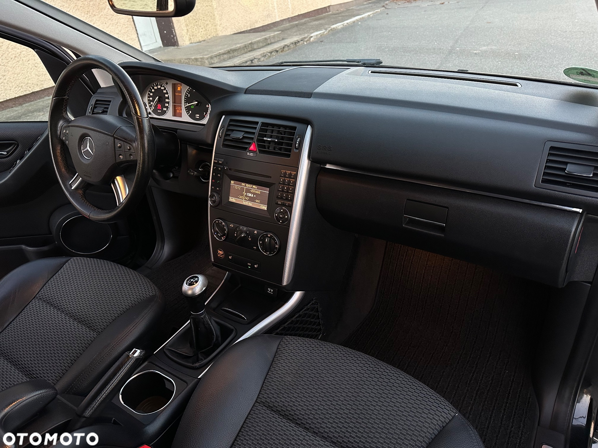 Mercedes-Benz Klasa B 150 BlueEffICIENCY - 19