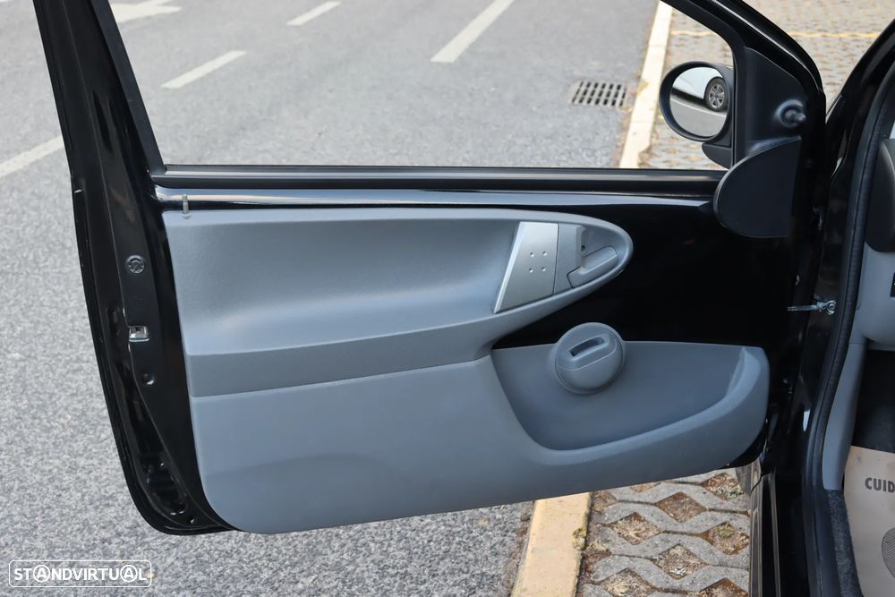 Peugeot 107 1.0 Trendy - 36