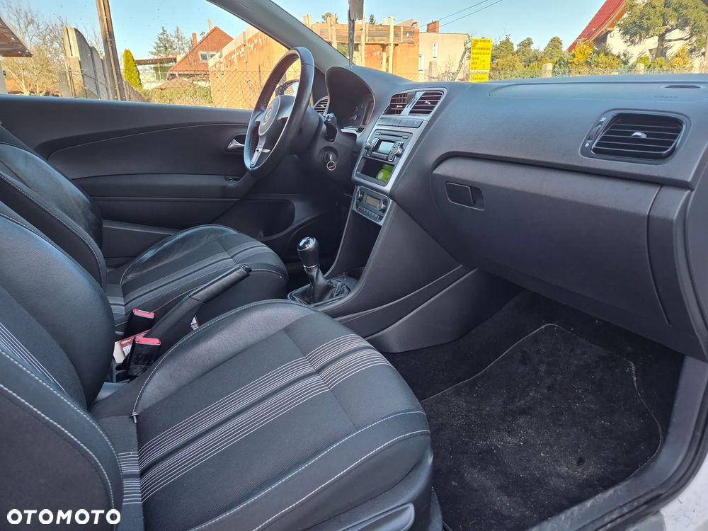 Volkswagen Polo 1.6 TDI DPF BlueMot Comfortline - 15