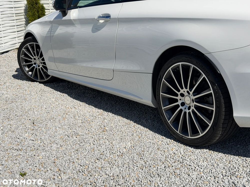 Mercedes-Benz Klasa C 220 d 4-Matic 9G-TRONIC - 22